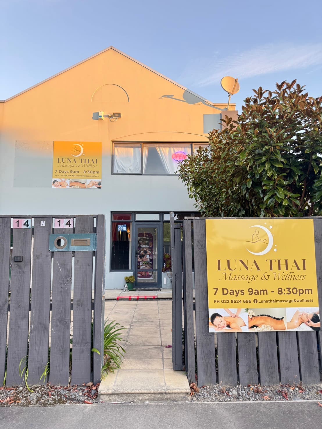 Luna Thai entrance at 14/14 Acheron Drive